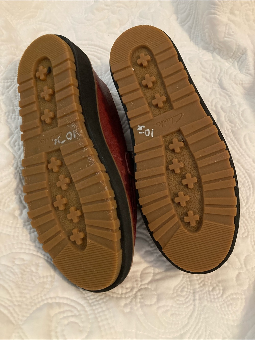 Clarks Red Leather Kiltie Penny Loafers like new. - Picture 2 of 4